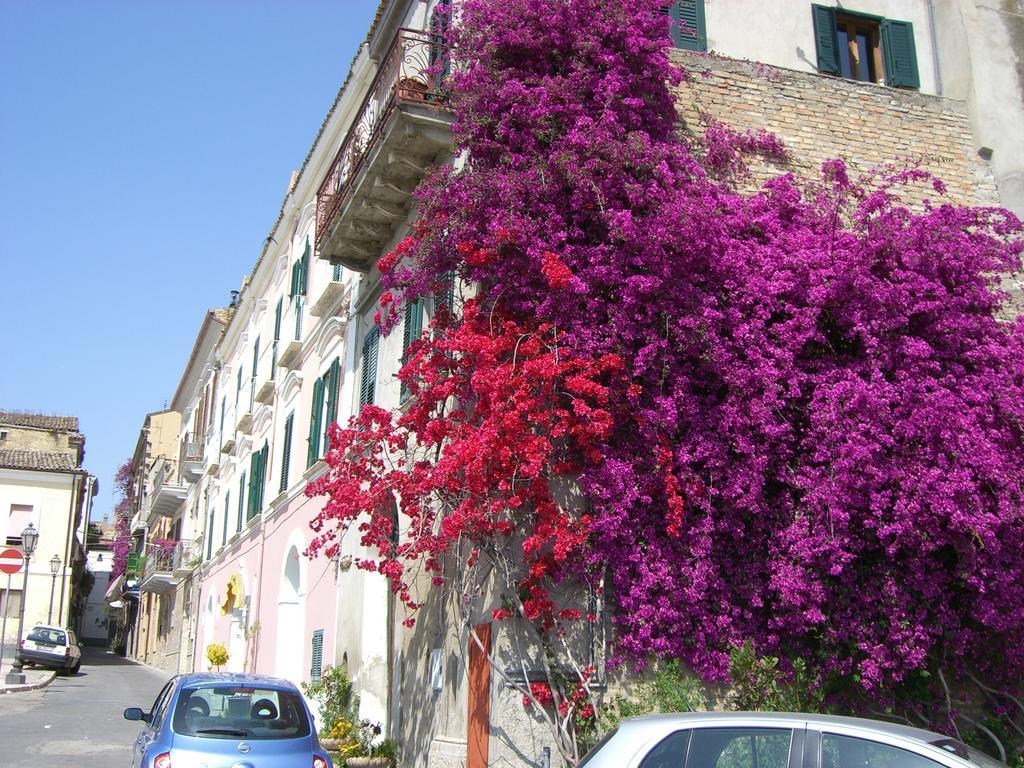 Medieval Apartment Vasto Esterno foto